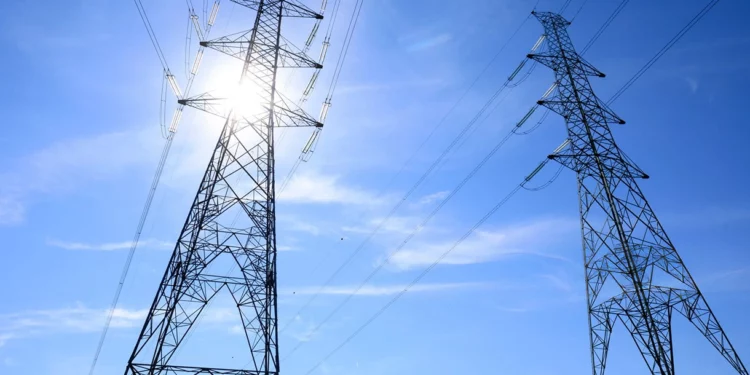 Los precios europeos de la electricidad alcanzan nuevos máximos en medio de las perturbaciones del mercado eléctrico