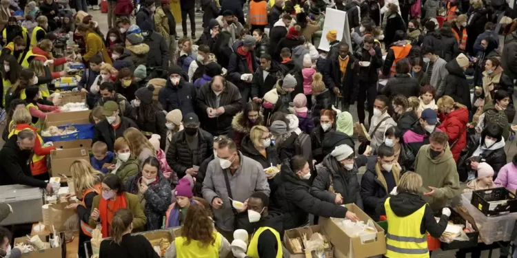 Alemania registra casi un millón de refugiados ucranianos desde la invasión rusa