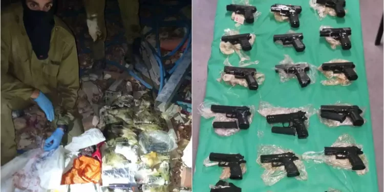 Las FDI incautan 26 pistolas a un contrabandista de armas en la frontera con Jordania