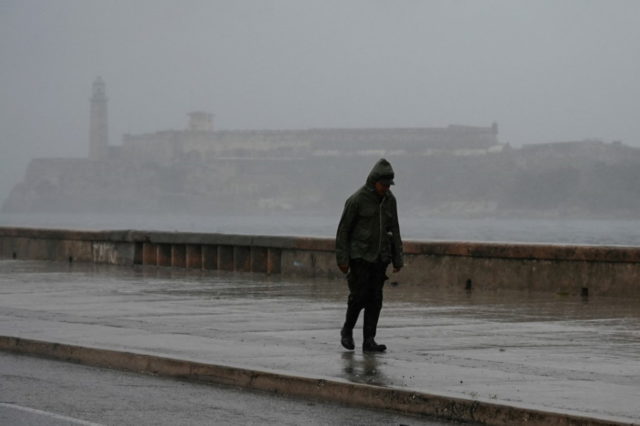 El huracán Ian llega a Cuba y se dirige a Florida como tormenta de categoría 3