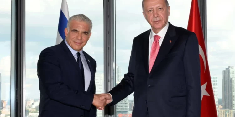 Lapid se reúne con Erdogan al margen de la Asamblea General de la ONU