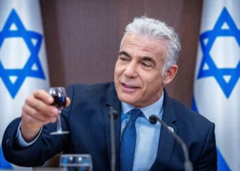 Lapid insta a la unidad en su mensaje de Rosh Hashaná al mundo judío