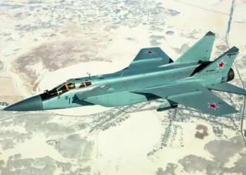 El MiG-31 ruso que disparó misiles hipersónicos contra Ucrania realizó ejercicios en la estratosfera