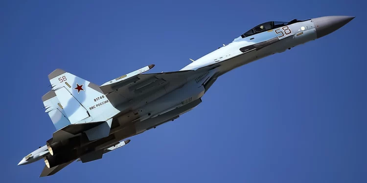 Irán prevé la compra de aviones avanzados Sukhoi Su-35 a Rusia