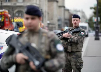 Francia advierte de amenaza de atentados por parte de yihadistas de Irak y Siria