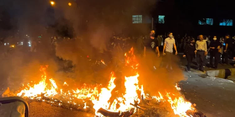 ¿Qué tienen de diferente las recientes protestas en Irán?