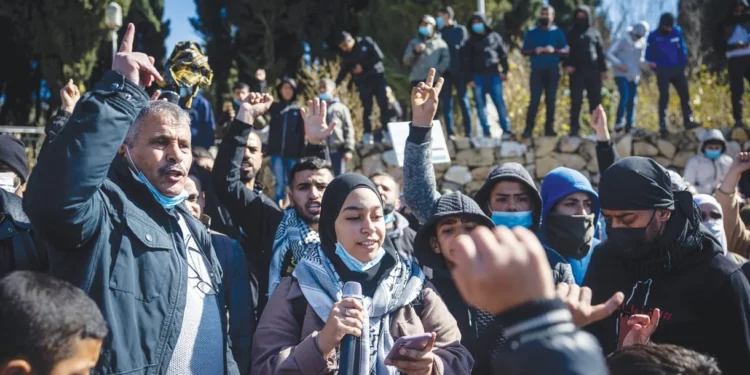 La democracia israelí debe ayudar al sector beduino