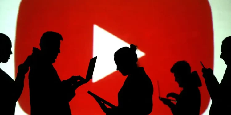 Neonazi británico usó palabras clave para eludir los filtros de incitación al odio en YouTube