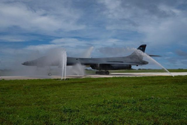 Bombarderos B-1B de la USAF regresa a Guam para operaciones de entrenamiento