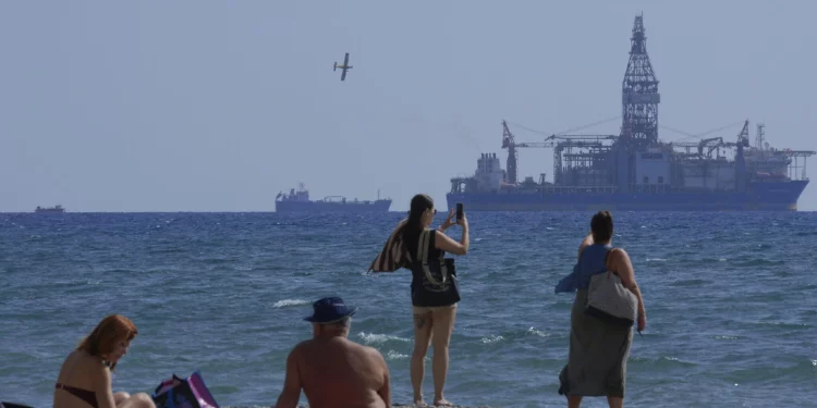 Tras el acuerdo con Israel: Líbano y Chipre acuerdan avanzar en las conversaciones sobre la frontera marítima