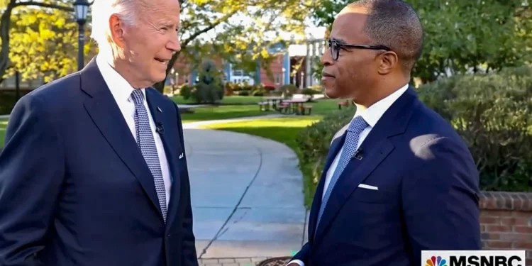 Biden admite que “podría caer muerto mañana”