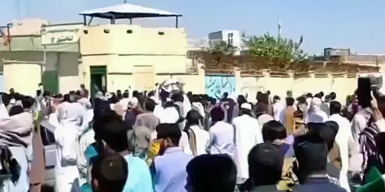 4 miembros del CGRI de Irán murieron en un enfrentamiento en una comisaría