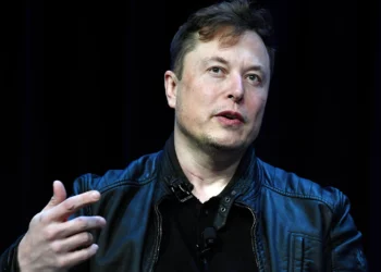 Musk decide mantener la financiación de Starlink para Ucrania