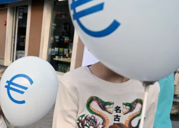 La inflación de la eurozona alcanza un récord del 10,7 %