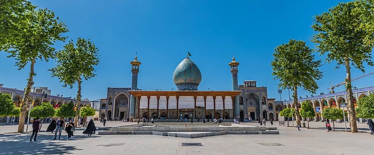 15 muertos en un ataque contra un importante lugar sagrado chiíta de Irán