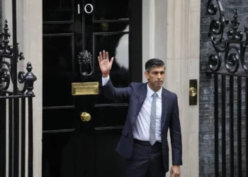 Lapid felicita a Rishi Sunak: Israel y el Reino Unido son aliados cercanos