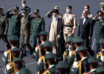 El líder supremo de Irán culpa a Israel y a Estados Unidos en su primer comentario público sobre las protestas