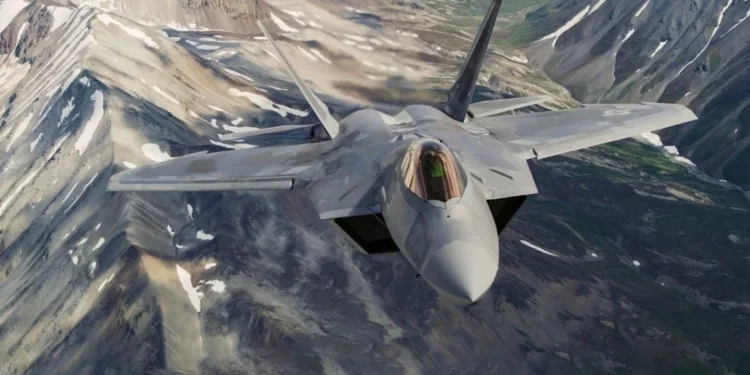 F-22 Raptor: ¿Qué velocidad máxima puede alcanzar?