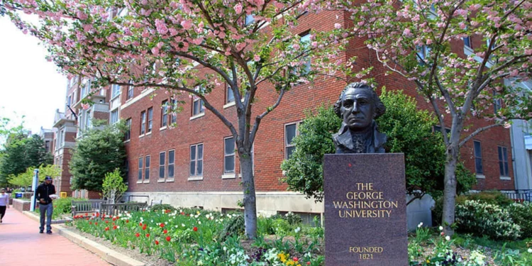 Volantes antisemitas vistos en la Universidad George Washington días antes de Sucot