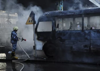 Atentado contra autobús del ejército sirio deja 18 muertos y 27 heridos