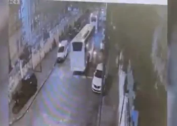Dos árabes detenidos por entrar con engaños a un hospital de Jerusalén y lanzar bombas incendiarias contra autobuses