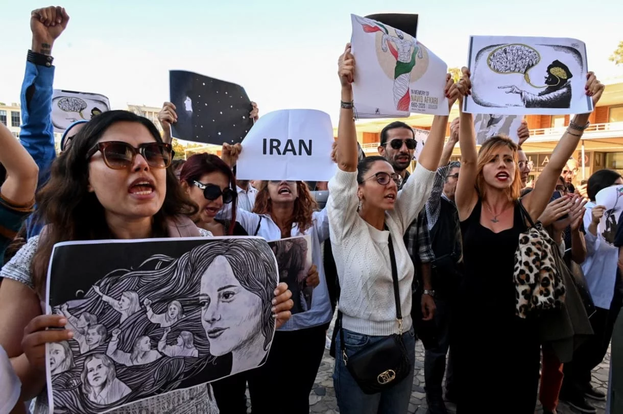 15 muertos en un ataque contra un importante lugar sagrado chiíta de Irán