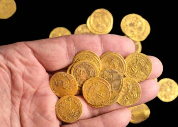 Descubren 44 monedas bizantinas de oro puro en los Altos del Golán