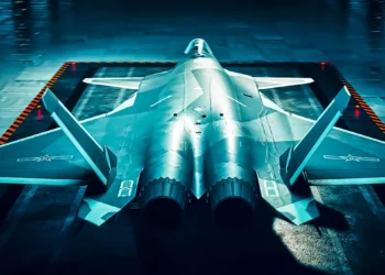 China aumenta considerablemente la producción del J-20