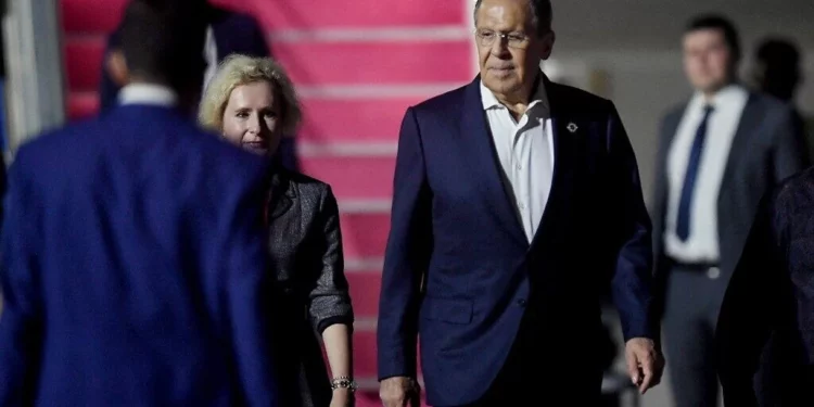 El canciller ruso Lavrov es hospitalizado “por una afección cardíaca” durante el G20