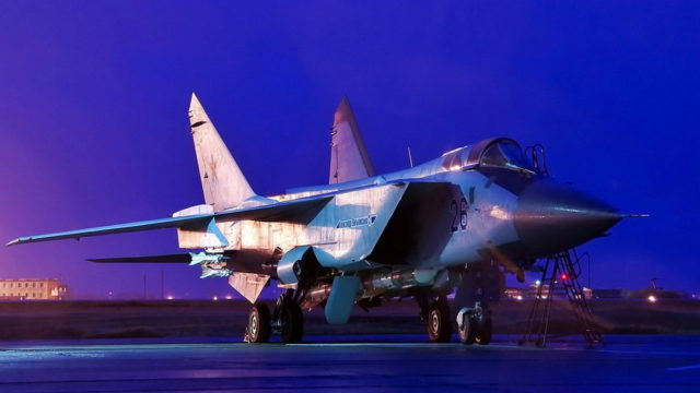 Rusia está armando cazas MiG-31 con misiles hipersónicos R-37M