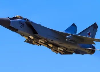 Rusia está armando cazas MiG-31 con misiles hipersónicos R-37M