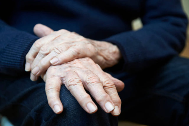 El Centro Médico Shaare Zedek de Israel trata por primera vez a pacientes de Parkinson con cirugía ECP