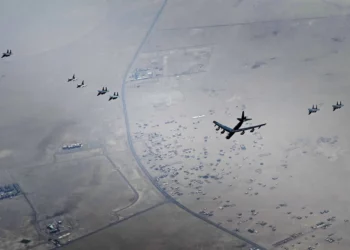 EE.UU. construye un sistema de “defensa aérea y marítima” en Oriente Medio