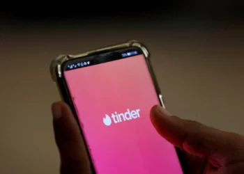 ISIS utiliza perfiles falsos de Tinder para estafar a los sudafricanos y financiar el terrorismo