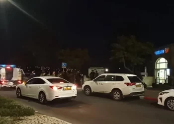 Niña, víctima de un disparo en la cabeza en Kiryat Arba, es dada de alta