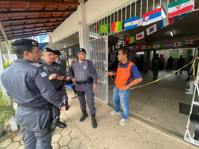 Autor del tiroteo en una escuela de Brasil llevaba una esvástica durante el ataque