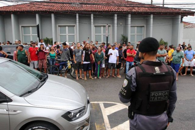 Autor del tiroteo en una escuela de Brasil llevaba una esvástica durante el ataque