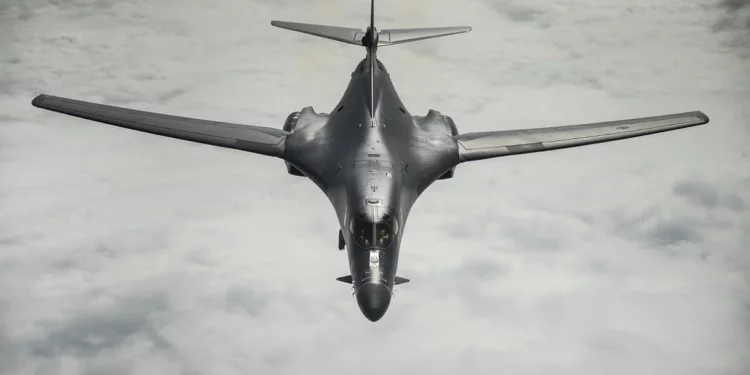 B-1 Lancer: El único bombardero supersónico de EE.UU.