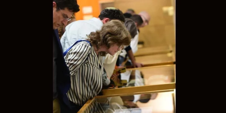 La Biblioteca Nacional de Israel acepta archivos genealógicos irlandeses-judíos de 1700