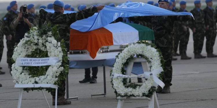 El Líbano y las fuerzas de la paz de la ONU conmemoran al soldado irlandés de la FPNUL