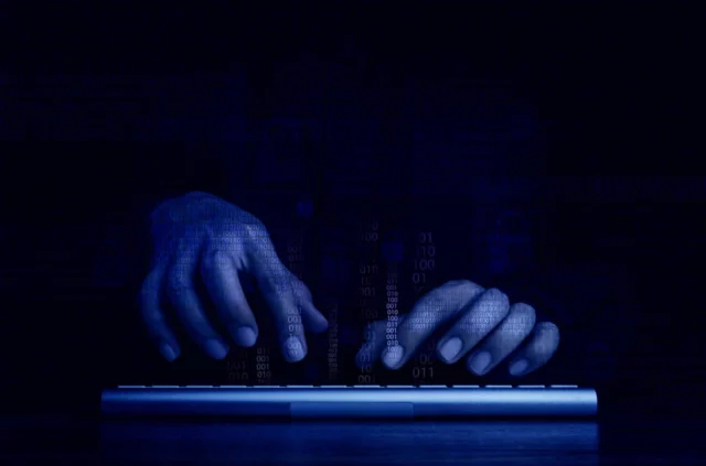 Joven israelí accede a información confidencial de las FDI a través de un sitio web militar