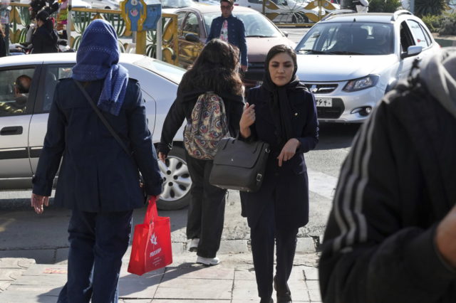 La situación de la policía de la moral iraní no está clara tras el supuesto “cierre”