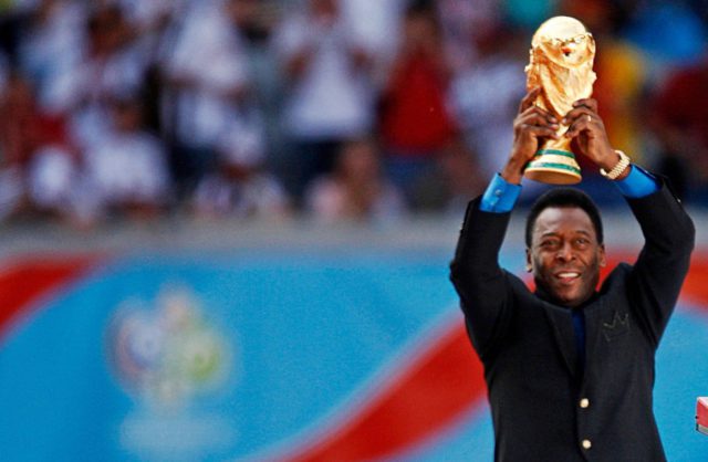 La leyenda del fútbol brasileño Pelé fallece a los 82 años