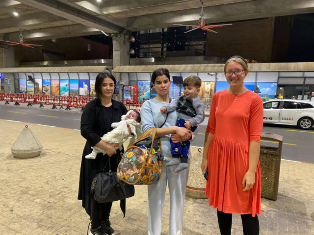 El aeropuerto Ben Gurion niega el pase del cuerpo de un niño yazidí fallecido