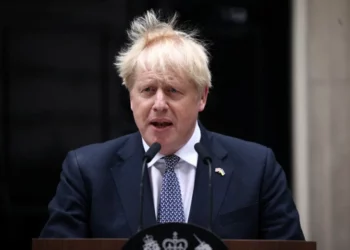 Boris Johnson revela que Putin lo amenazó con un ataque con misiles antes de invadir Ucrania