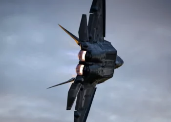 El F-22 Raptor tiene un problema de idoneidad y cibersupervivencia