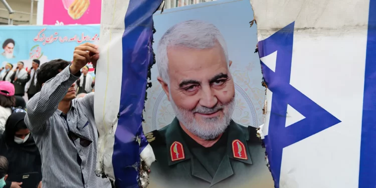 Ex jefe militar: Israel convenció a EE.UU. de que Soleimani era una “amenaza inmediata”