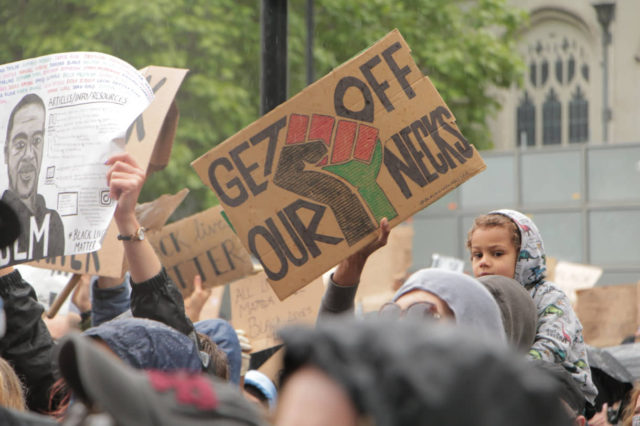 Estudiantes judíos del Reino Unido no son protegidos del antisemitismo por el sindicato de estudiantes