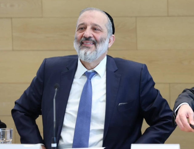 Más de 120 nuevos medicamentos se incluirán en la cesta sanitaria de Israel para 2023