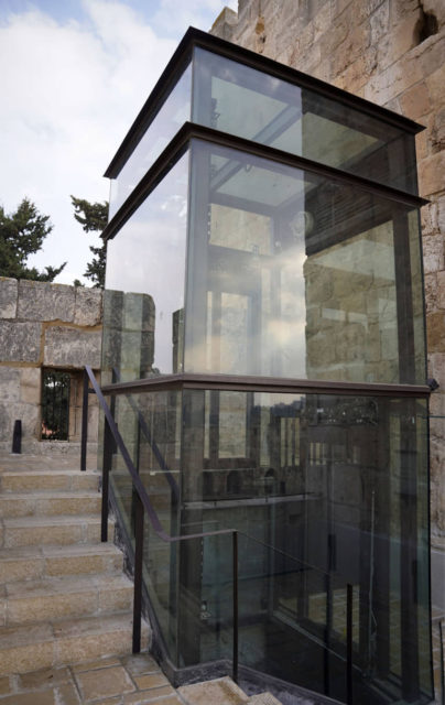 Añaden ascensores al Museo de la Torre de David para mayor accesibilidad
